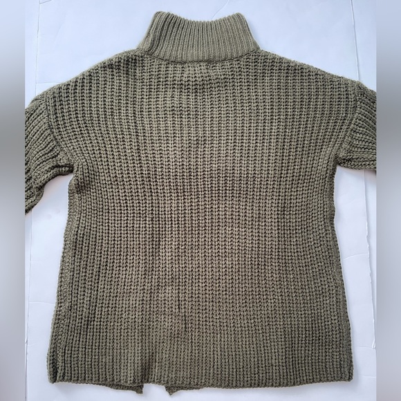 NWT Poof Apparel Mock Neck Dual Cable Knit Sweater Olive Green Size Small - Picture 4 of 4